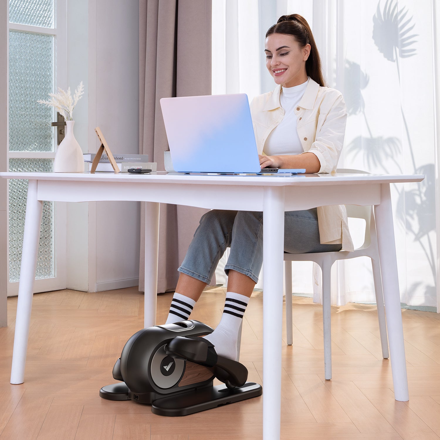 Merach E32B1 Mini Elliptical Trainer